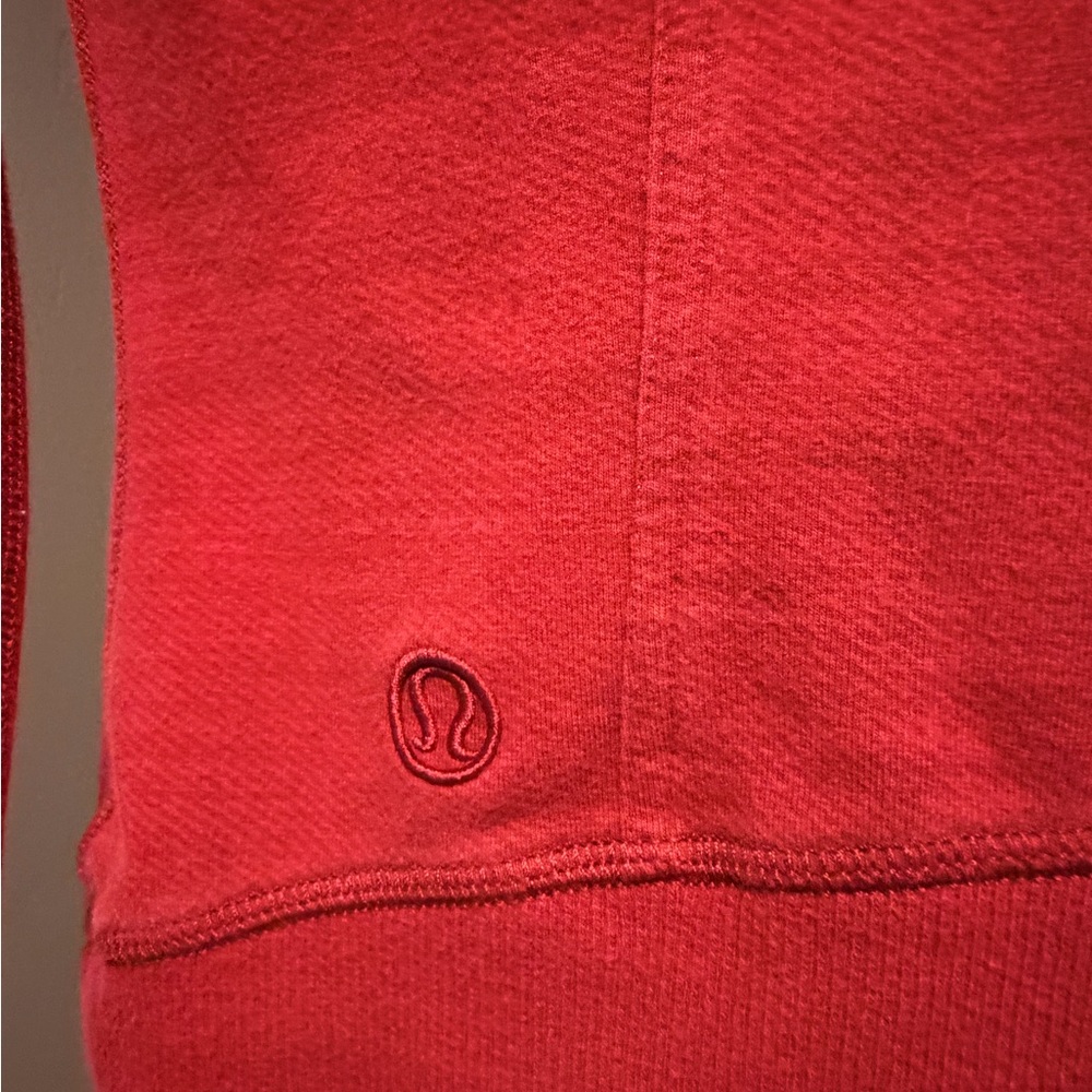 Vintage Lululemon Carry and Go Hoodie Deepest Cranberry size 4 - Picture 5 of 5
